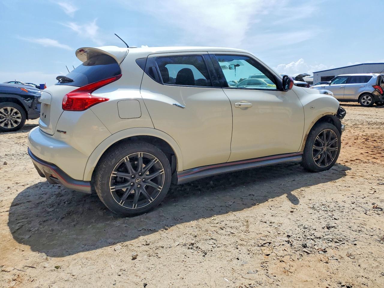 2014 Nissan Juke Nismo White vin: JN8AF5MV2ET365389