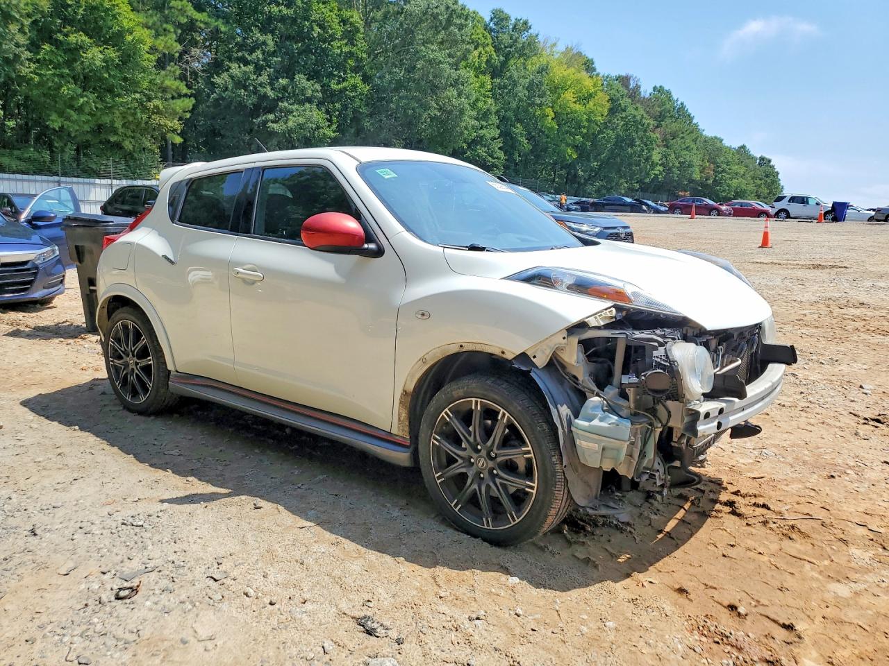 2014 Nissan Juke Nismo White vin: JN8AF5MV2ET365389