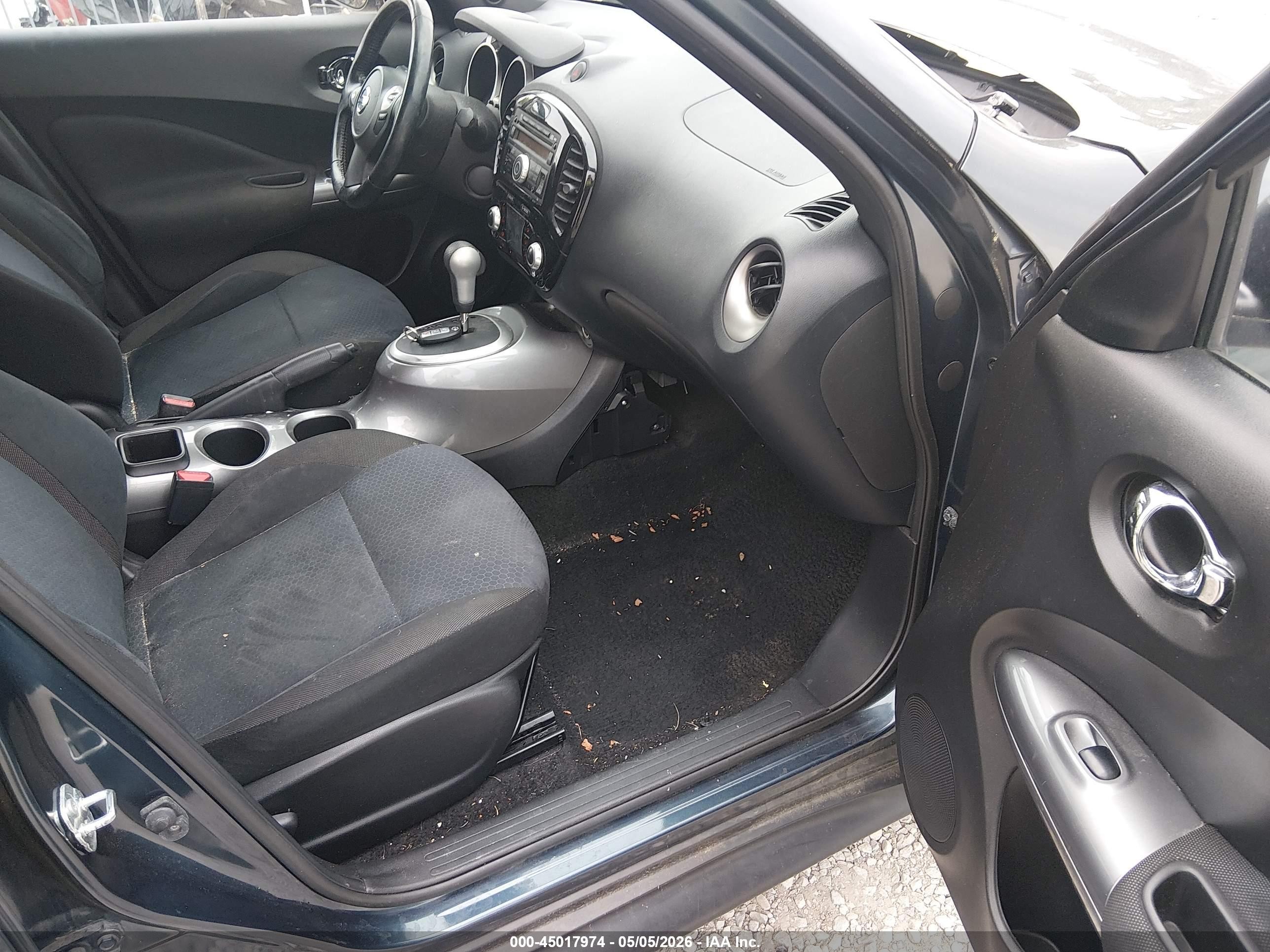2014 Nissan Juke Sv Blue vin: JN8AF5MV2ET481529