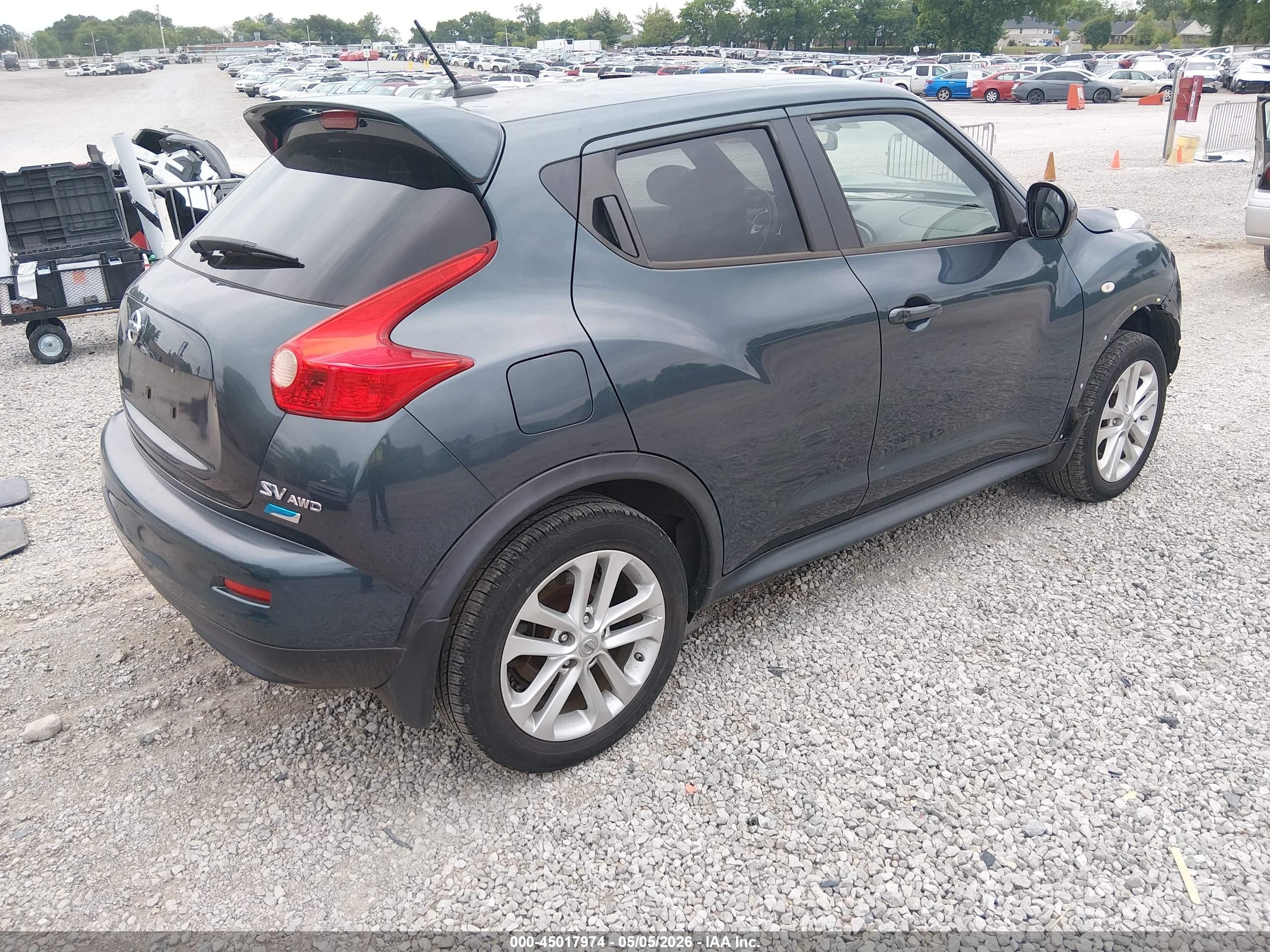 2014 Nissan Juke Sv Blue vin: JN8AF5MV2ET481529