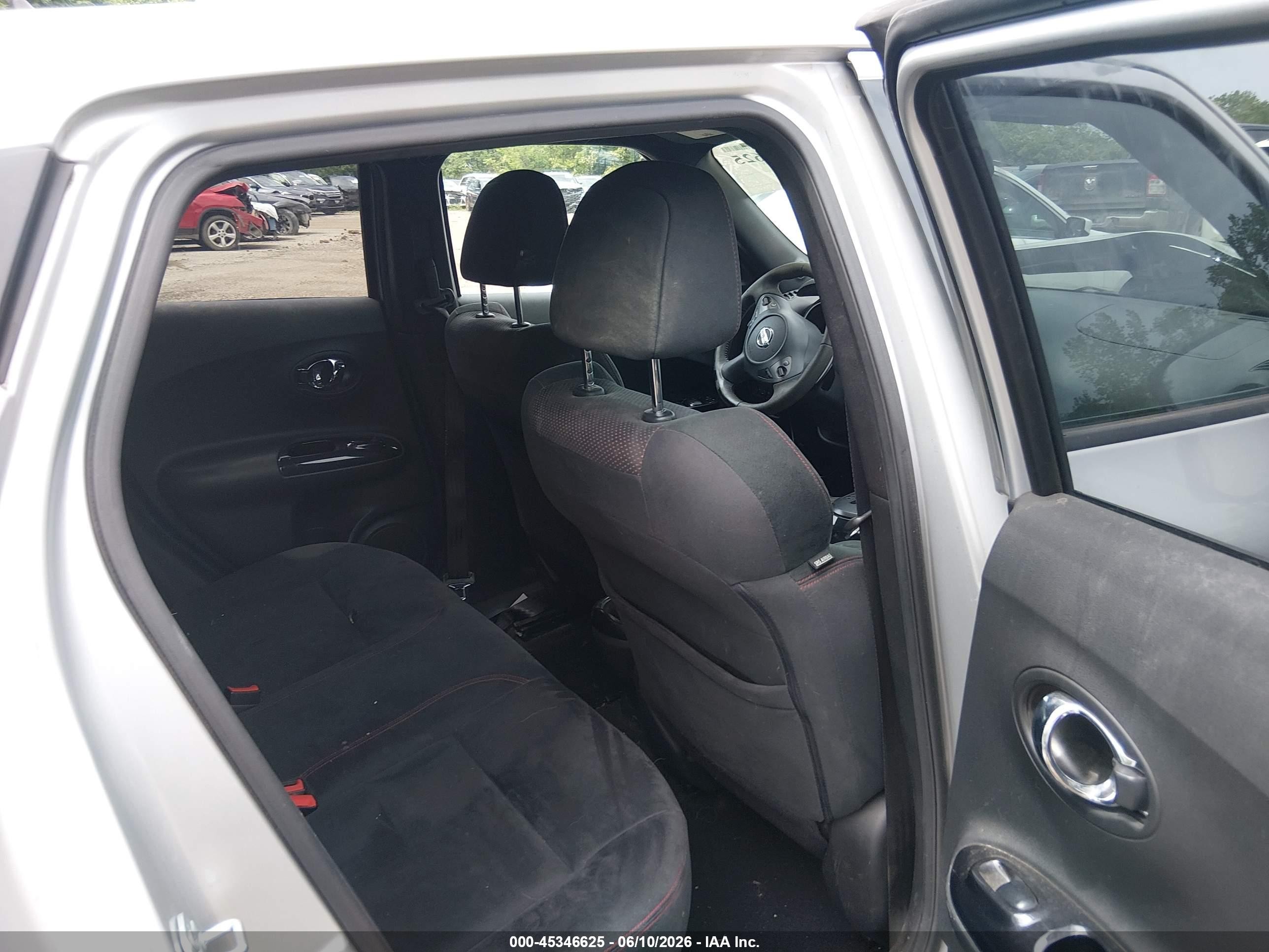 2015 Nissan Juke Nismo Серебряный vin: JN8AF5MV2FT563004