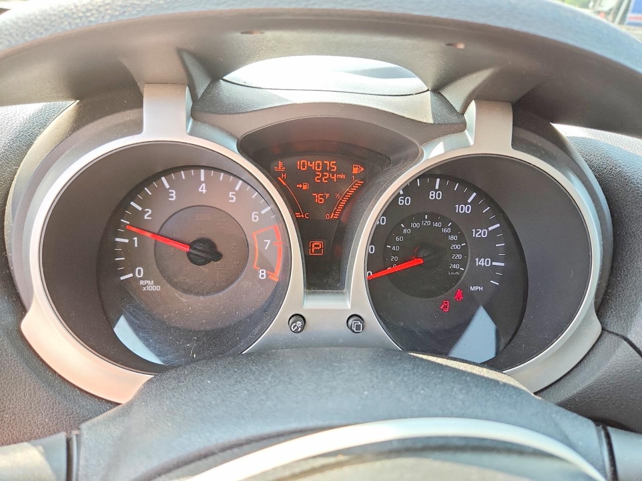 2011 Nissan Juke S Gray vin: JN8AF5MV3BT013076