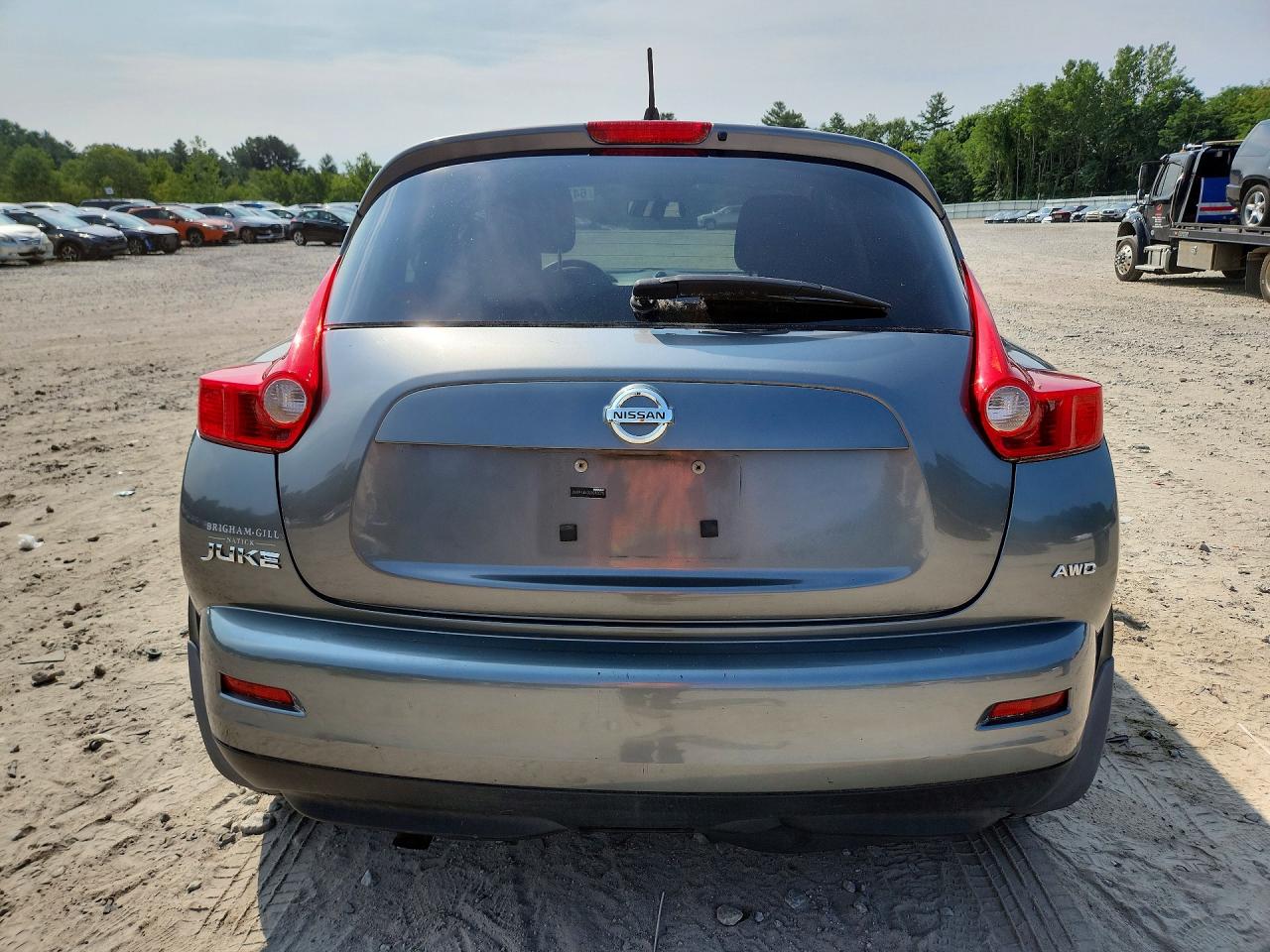 2011 Nissan Juke S Gray vin: JN8AF5MV3BT013076