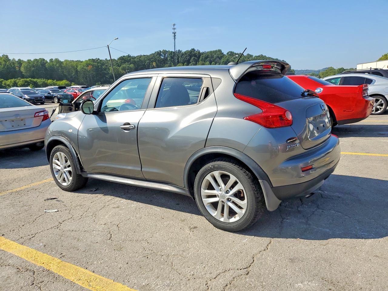 2011 Nissan Juke S Gray vin: JN8AF5MV3BT026703