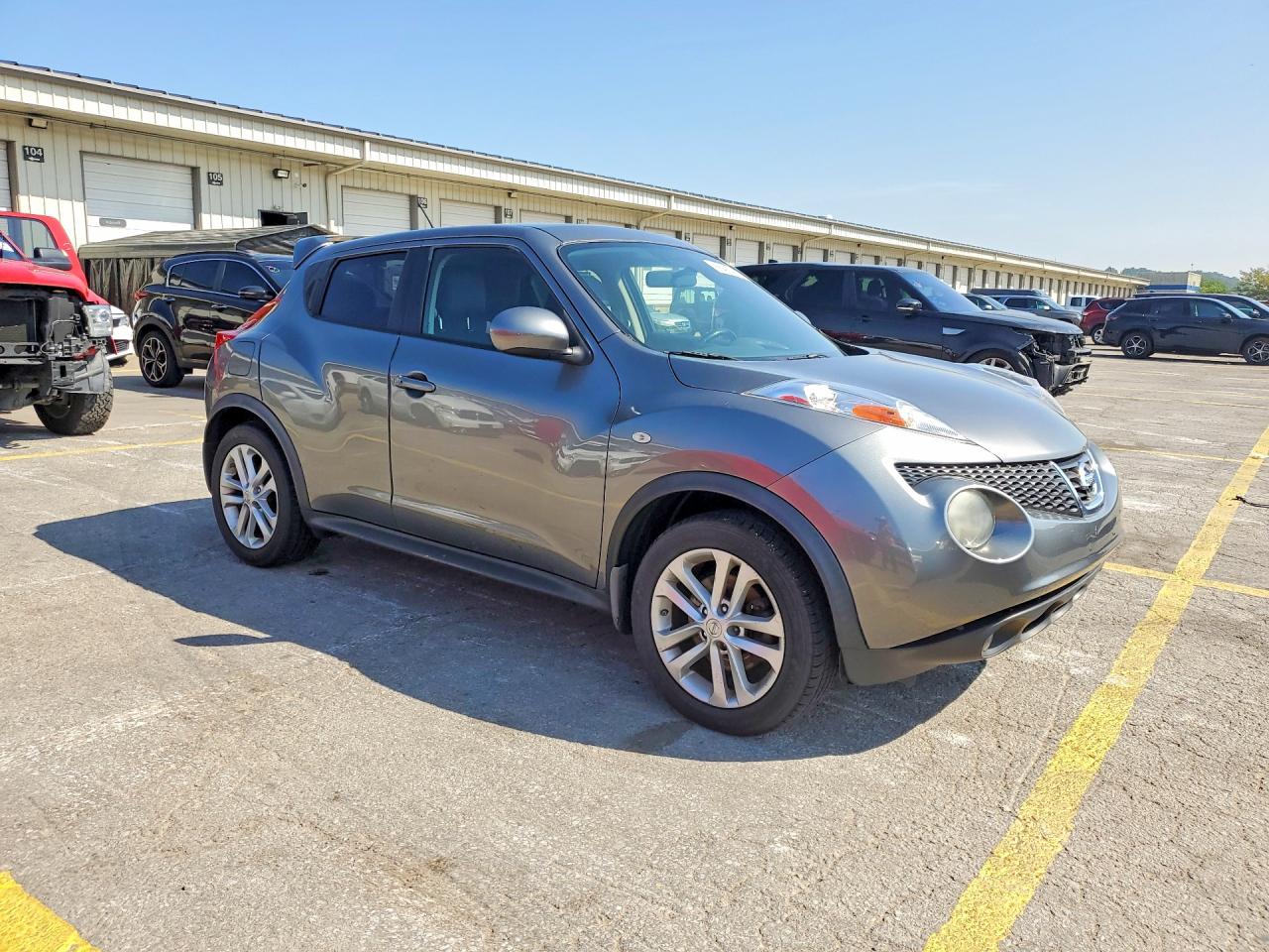 2011 Nissan Juke S Gray vin: JN8AF5MV3BT026703