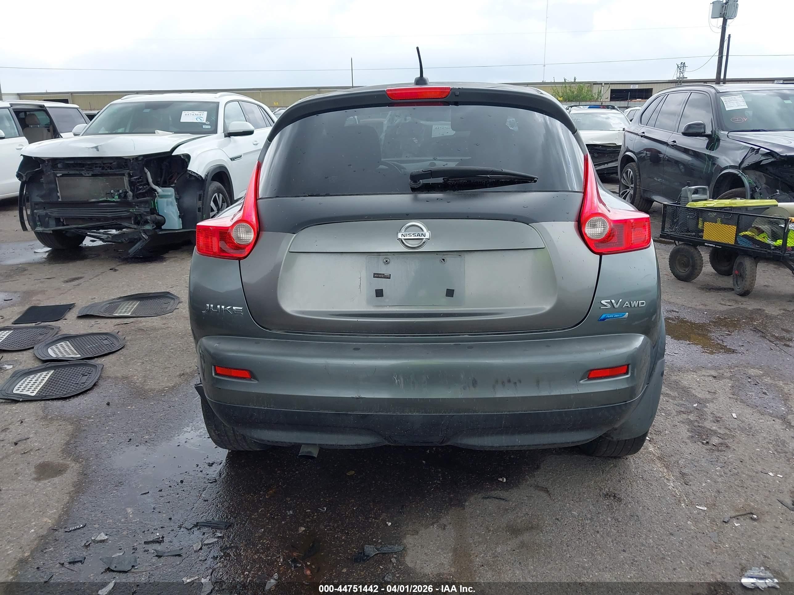 2012 Nissan Juke Sv Gray vin: JN8AF5MV3CT112403
