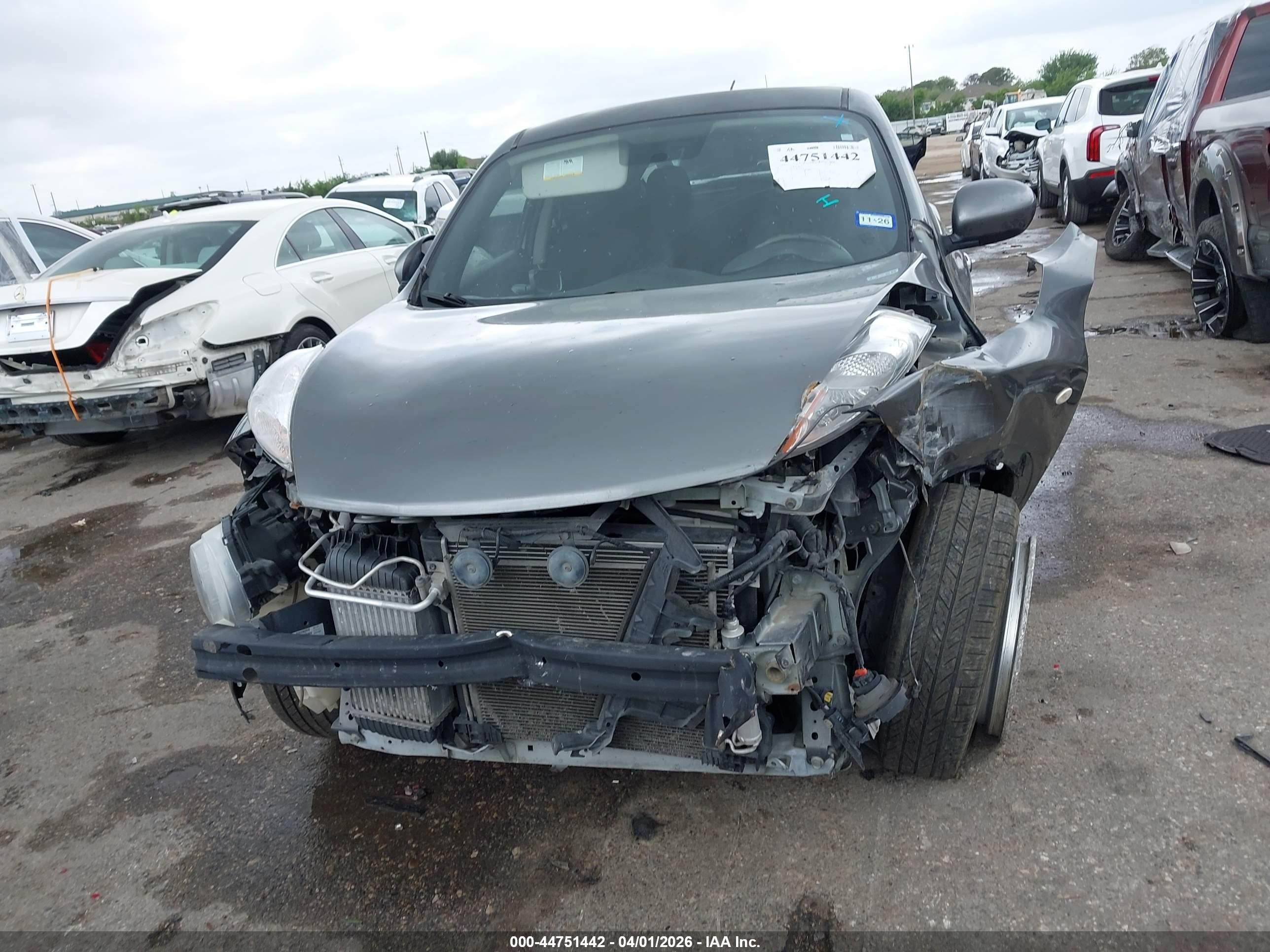 2012 Nissan Juke Sv Gray vin: JN8AF5MV3CT112403