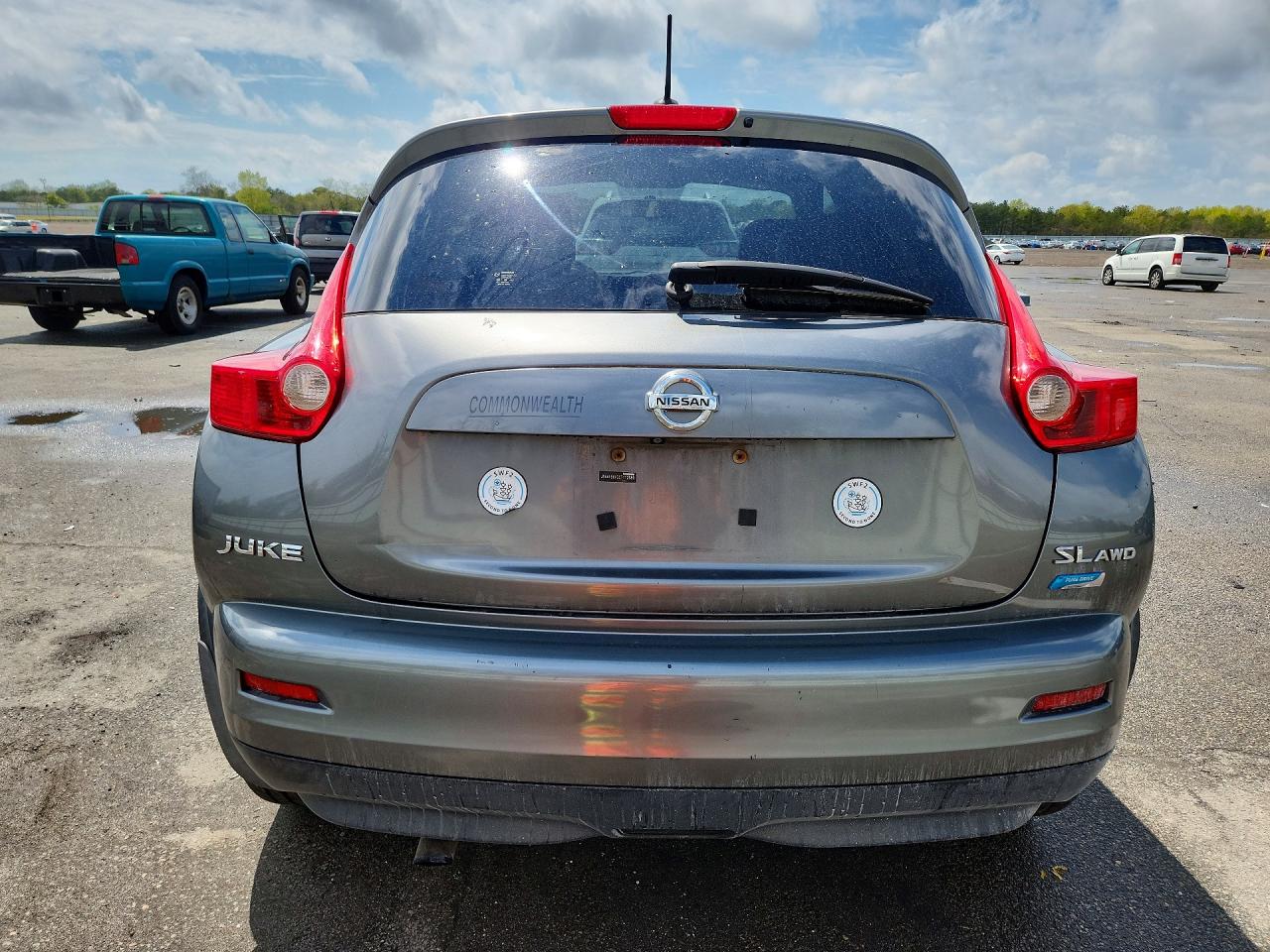 2012 Nissan Juke S Silver vin: JN8AF5MV3CT112983