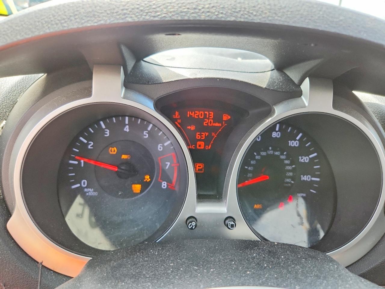 2012 Nissan Juke S Silver vin: JN8AF5MV3CT112983