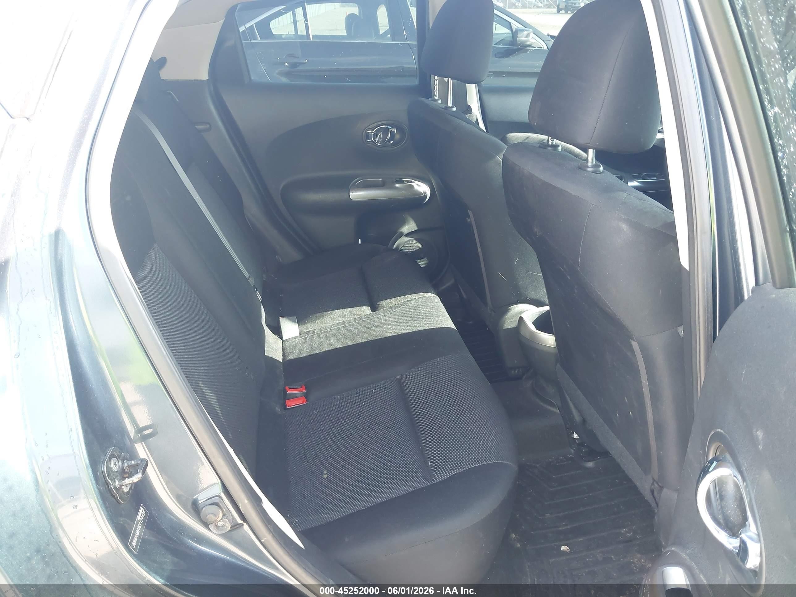 2012 Nissan Juke S Green vin: JN8AF5MV3CT124437