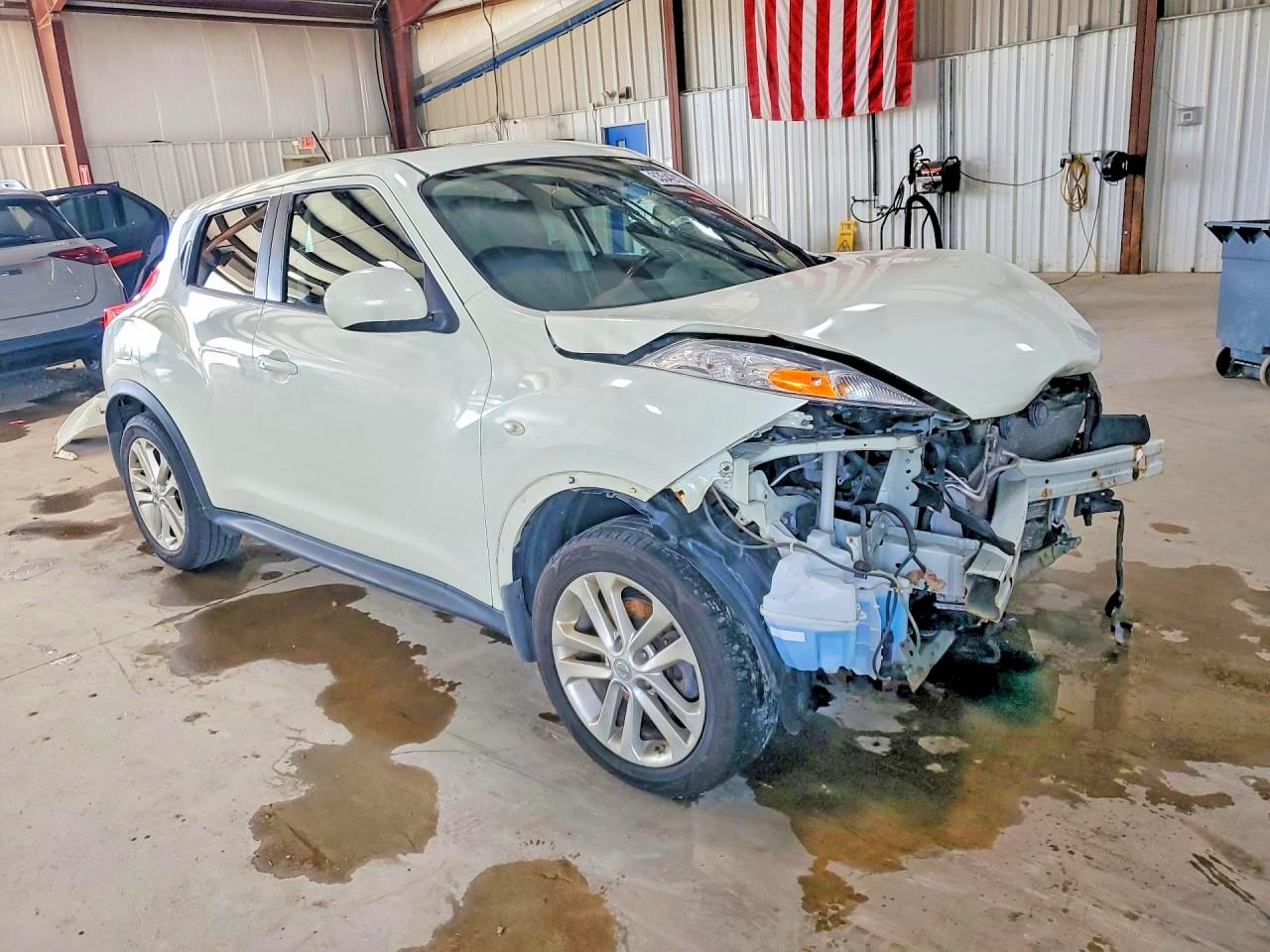 2012 Nissan Juke S White vin: JN8AF5MV3CT125958