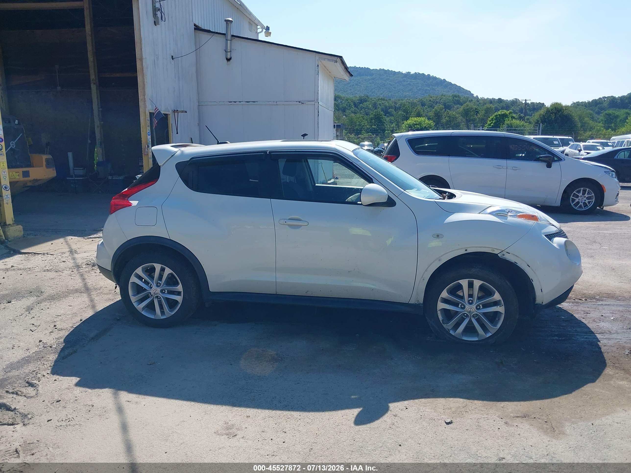 2013 Nissan Juke Sv White vin: JN8AF5MV3DT215421
