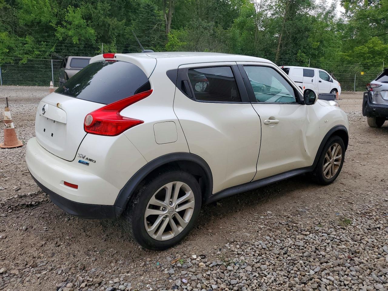2013 Nissan Juke S White vin: JN8AF5MV3DT222594