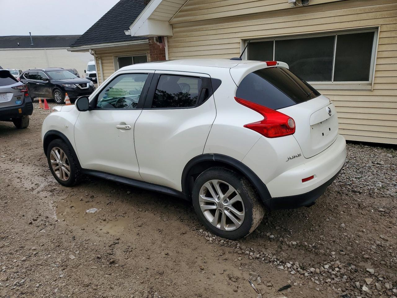 2013 Nissan Juke S White vin: JN8AF5MV3DT222594