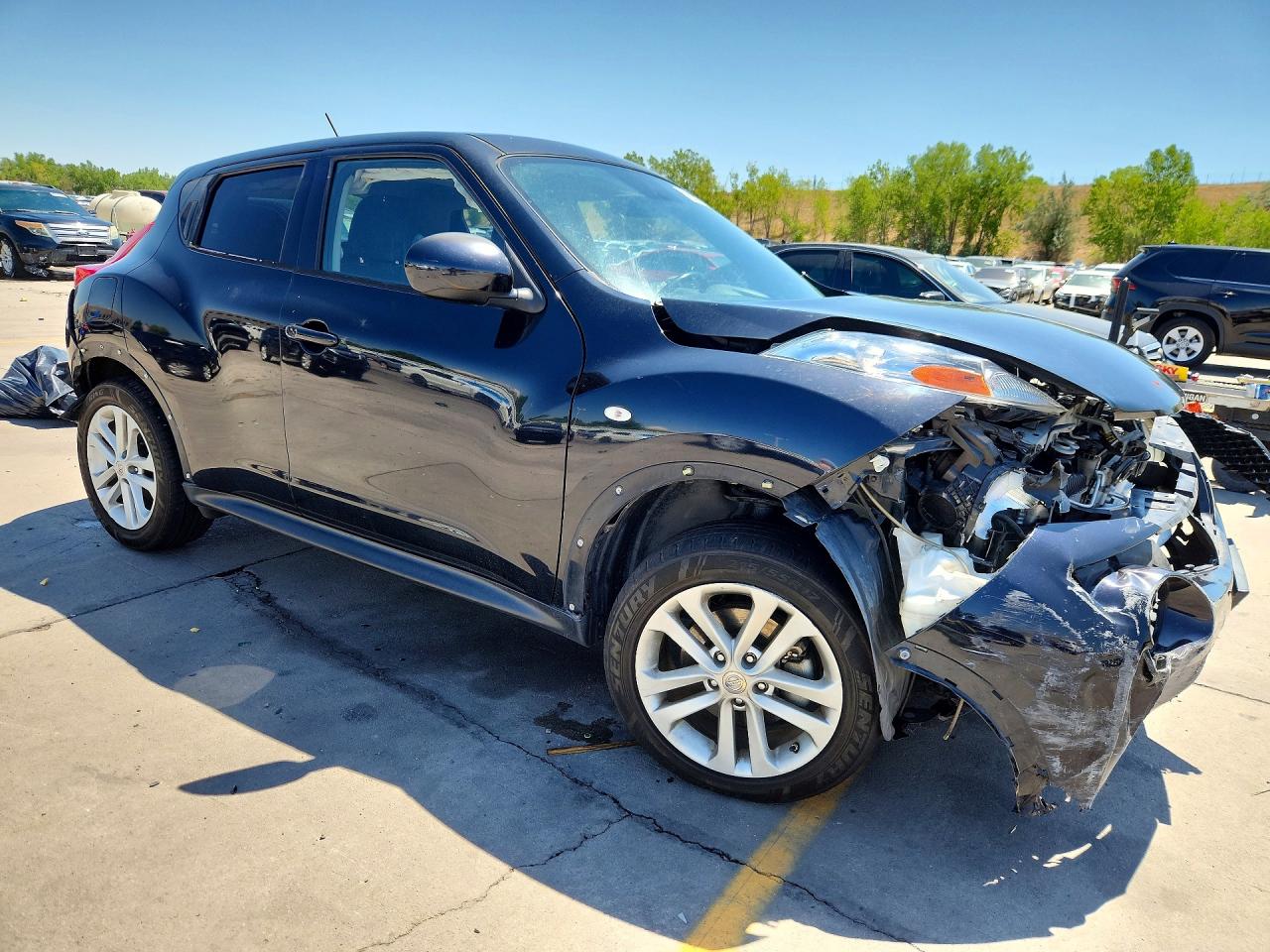 2014 Nissan Juke Sv Blue vin: JN8AF5MV3ET362467