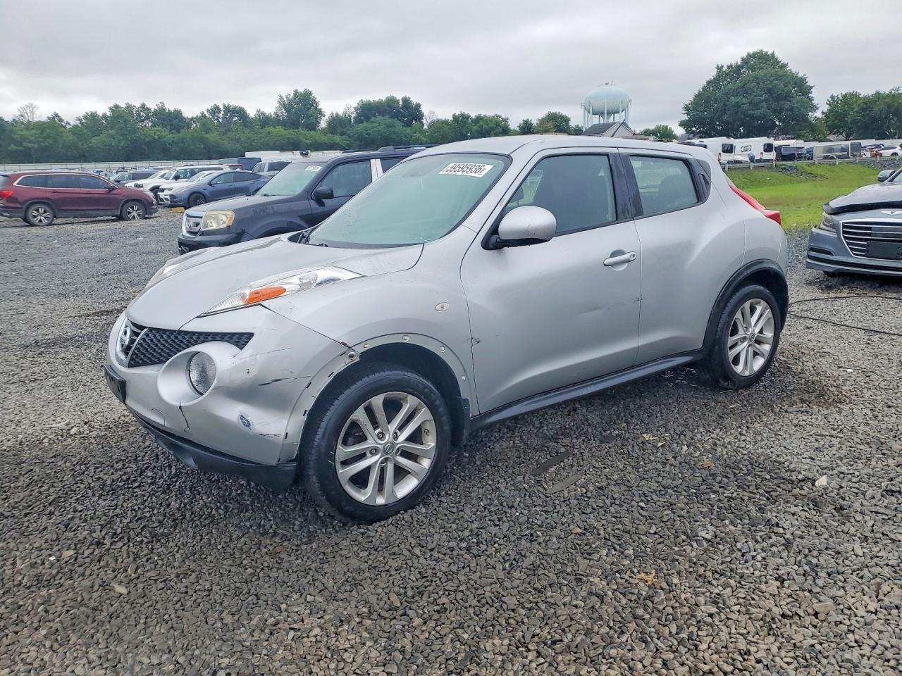 2014 Nissan Juke S Silver vin: JN8AF5MV3ET363523