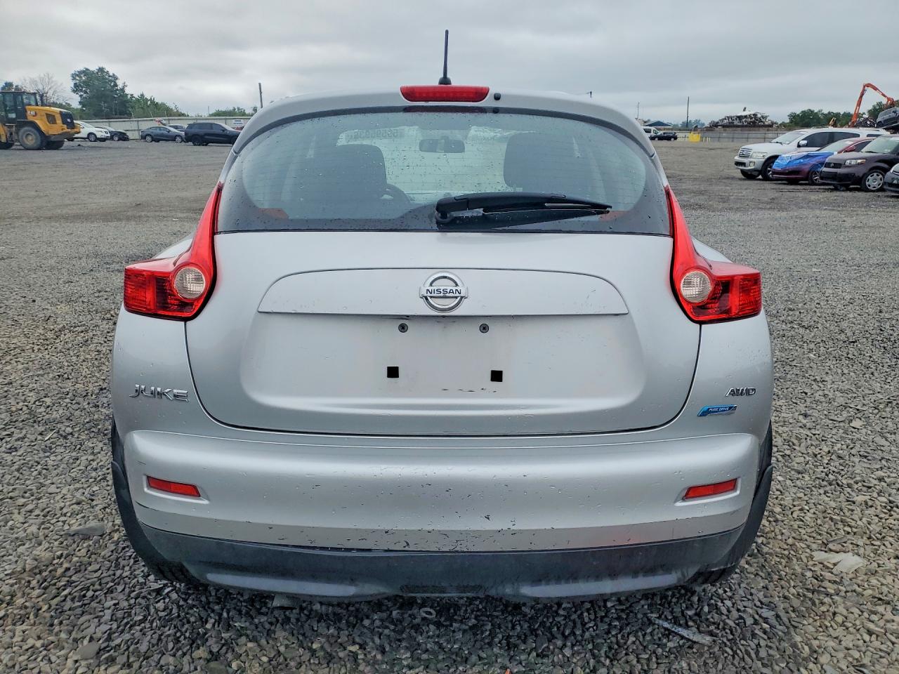 2014 Nissan Juke S Silver vin: JN8AF5MV3ET363523