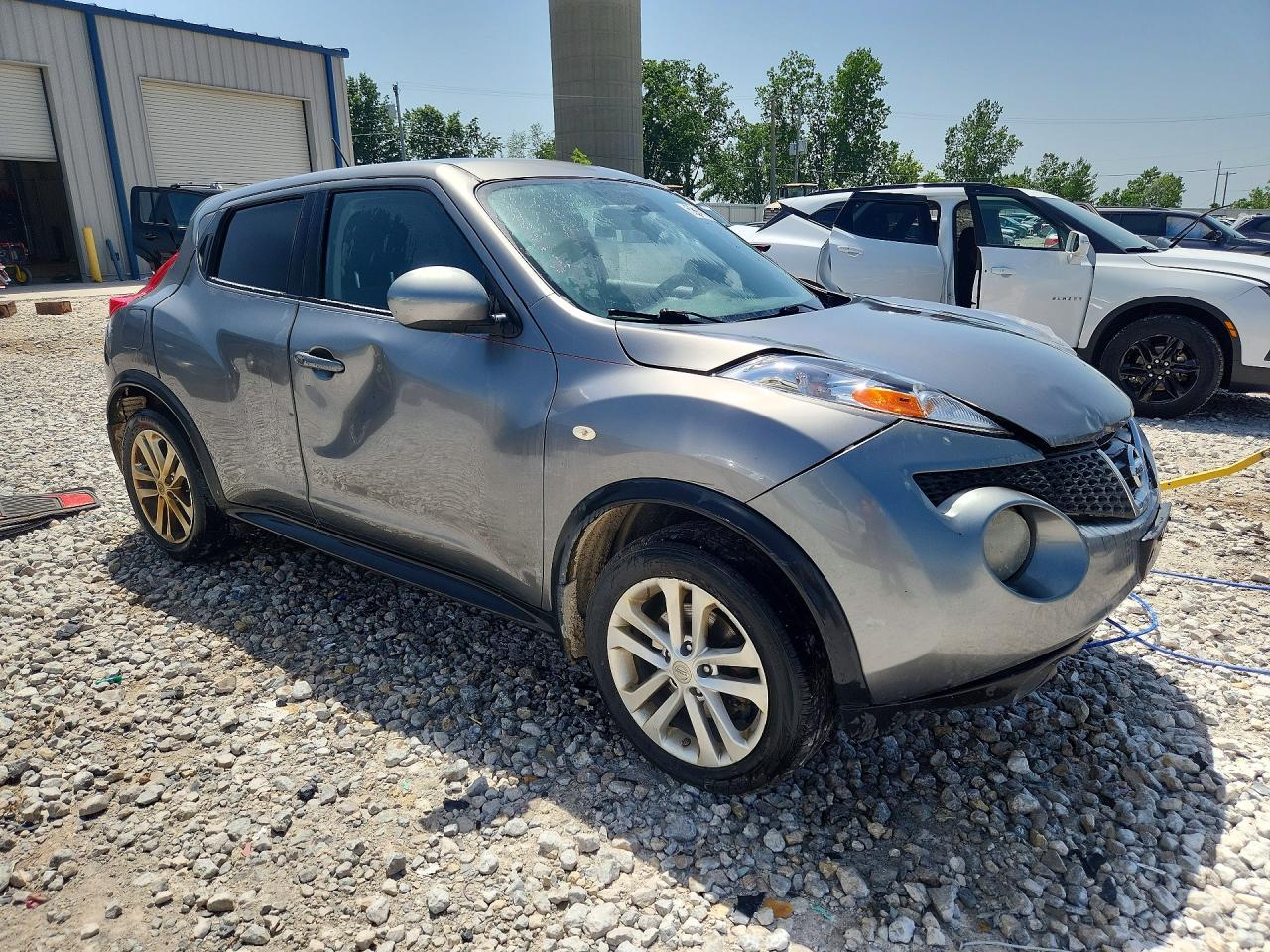 2014 Nissan Juke Sv Silver vin: JN8AF5MV3ET480695