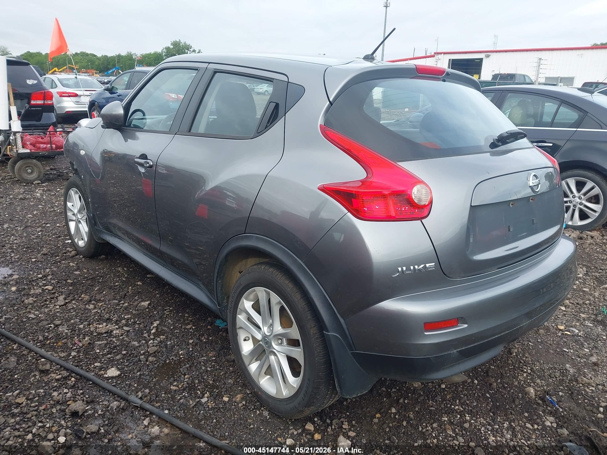 2014 Nissan Juke S Серый vin: JN8AF5MV3ET480793
