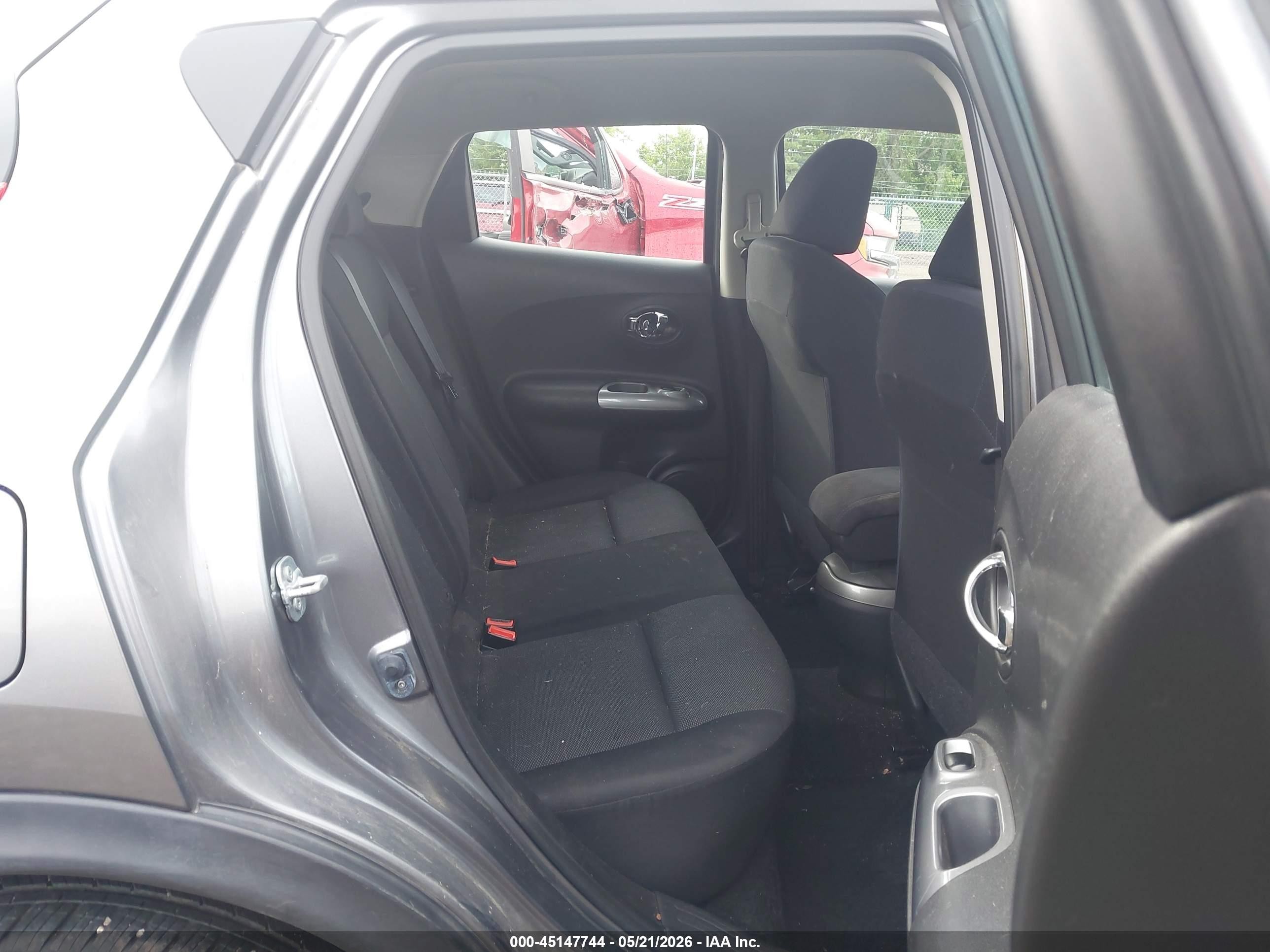 2014 Nissan Juke S Серый vin: JN8AF5MV3ET480793