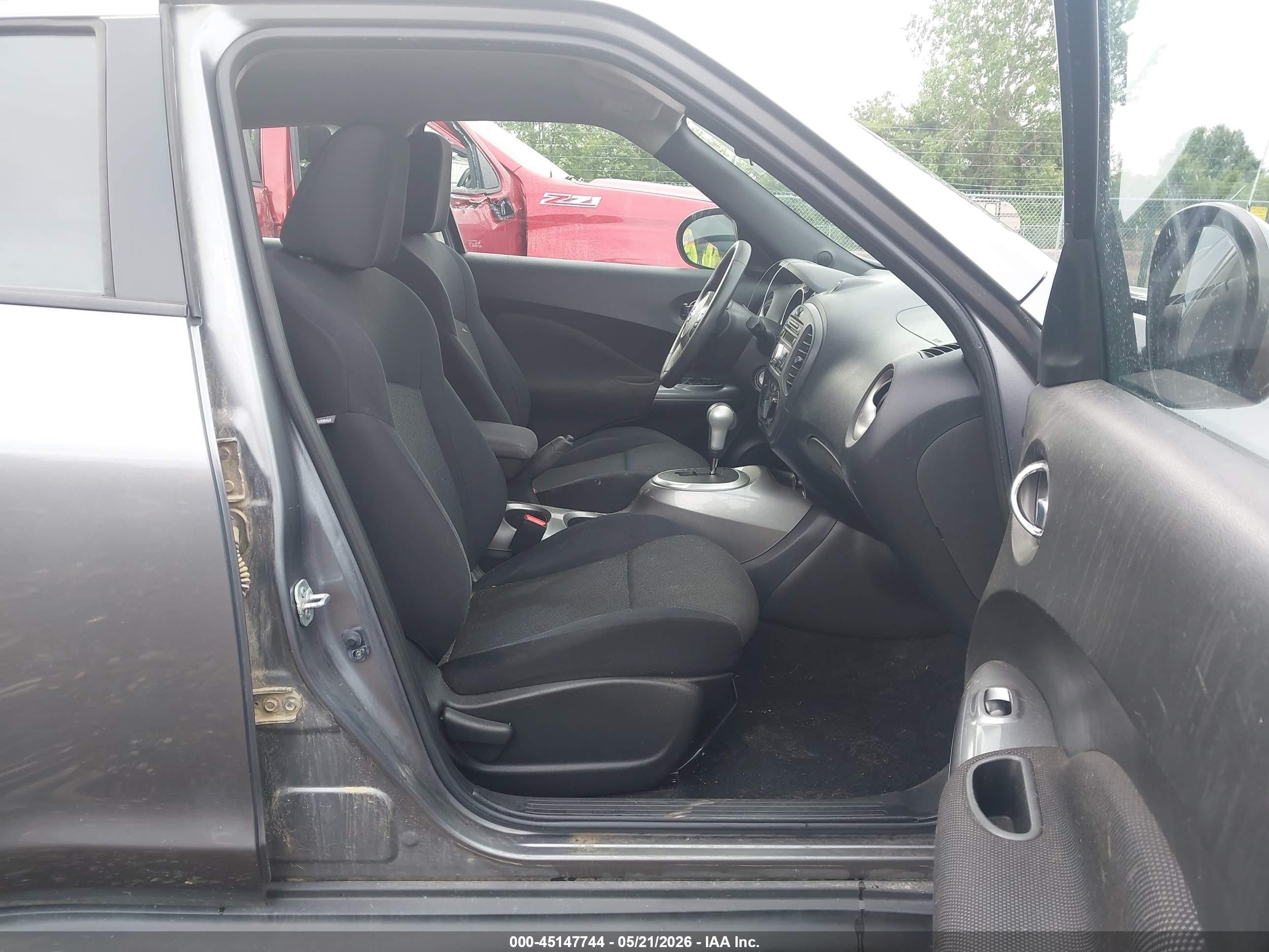 2014 Nissan Juke S Серый vin: JN8AF5MV3ET480793
