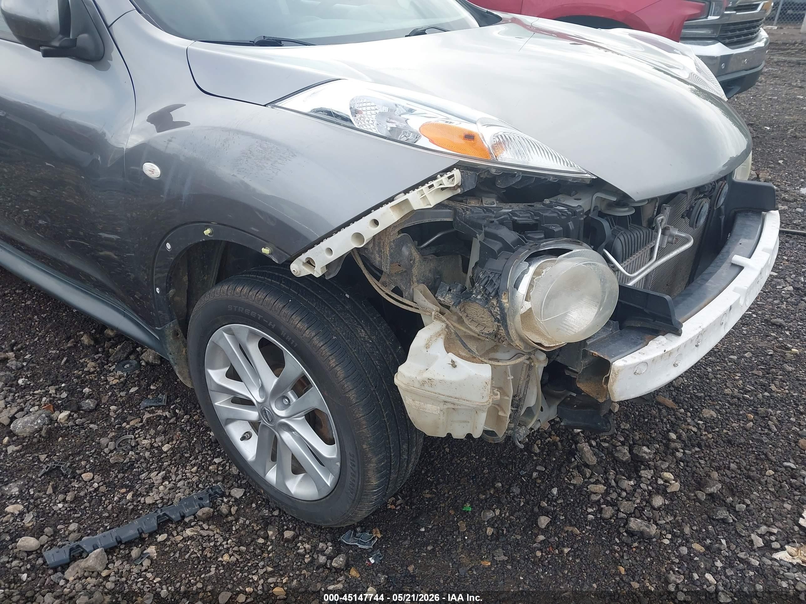 2014 Nissan Juke S Серый vin: JN8AF5MV3ET480793