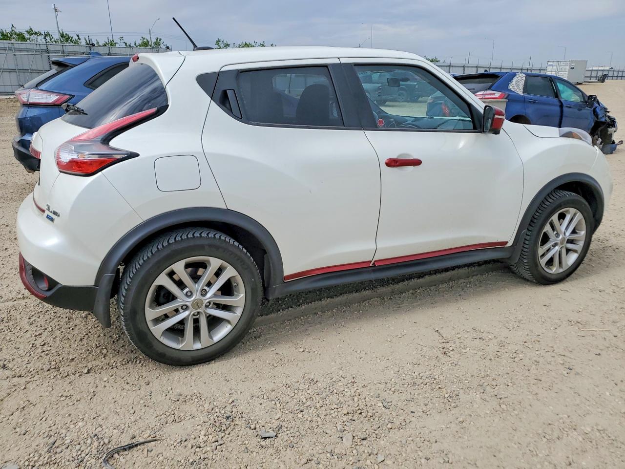 2015 Nissan Juke S White vin: JN8AF5MV3FT554036