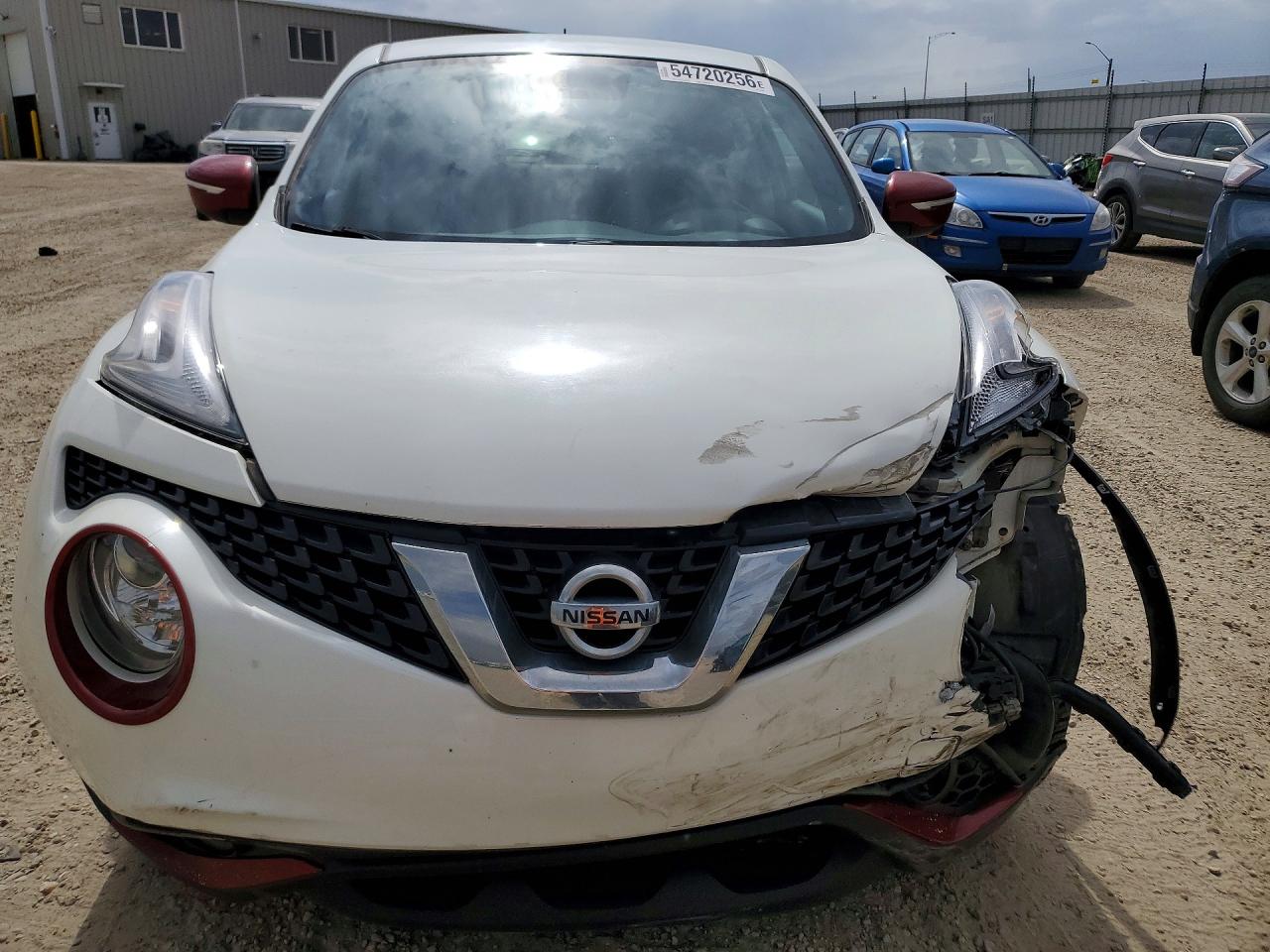 2015 Nissan Juke S White vin: JN8AF5MV3FT554036