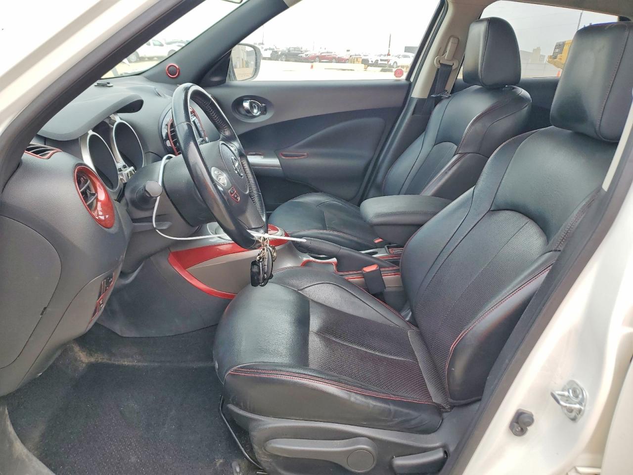 2015 Nissan Juke S White vin: JN8AF5MV3FT554036