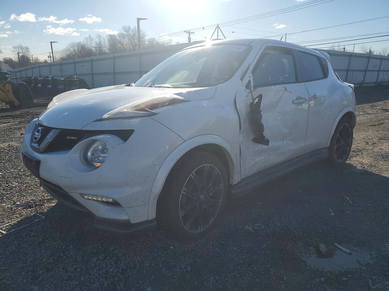 2015 Nissan Juke S White vin: JN8AF5MV3FT562654
