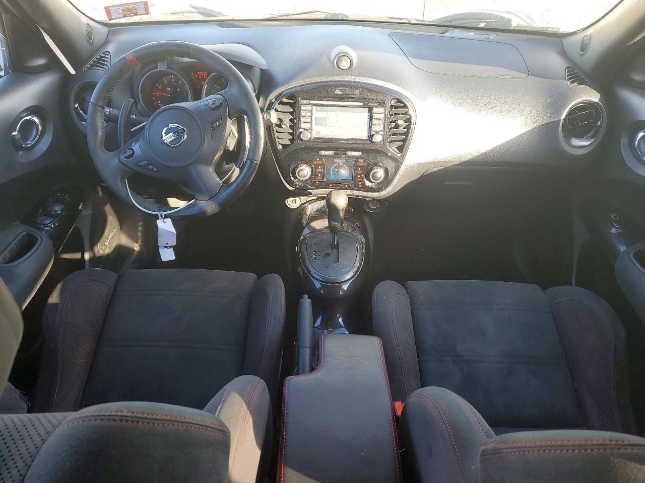 2015 Nissan Juke S White vin: JN8AF5MV3FT562654