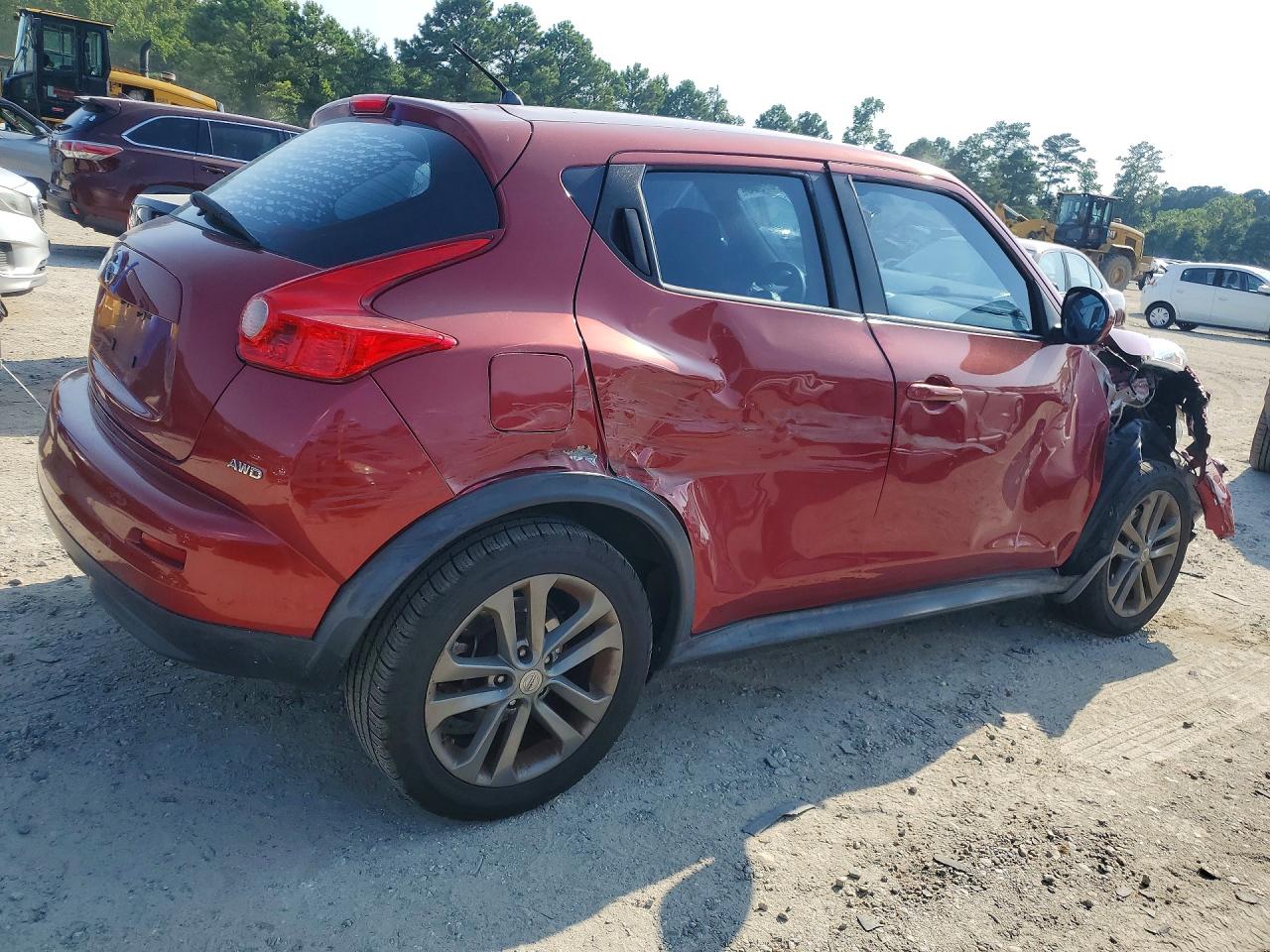 2011 Nissan Juke S Красный vin: JN8AF5MV4BT008890