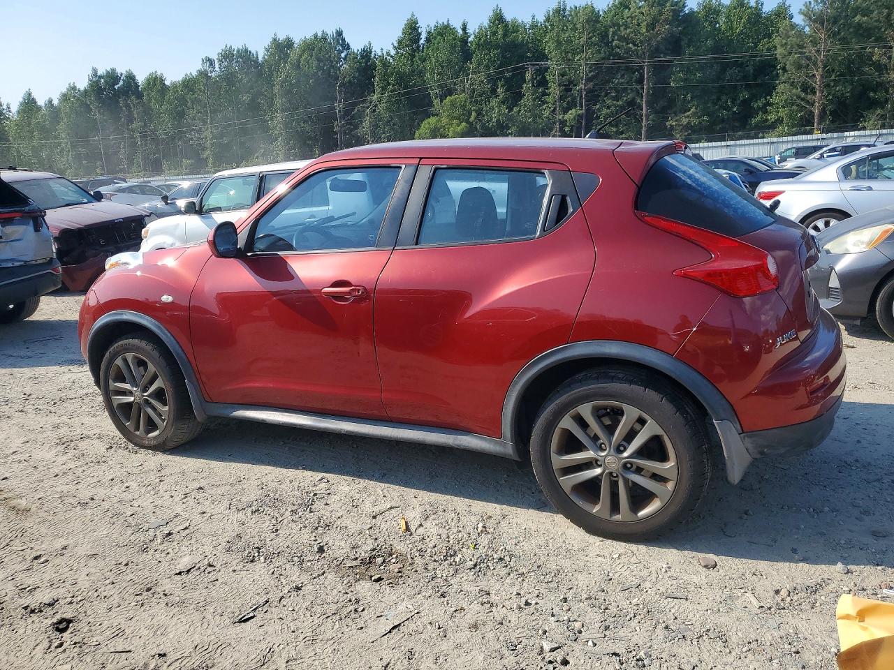 2011 Nissan Juke S Красный vin: JN8AF5MV4BT008890