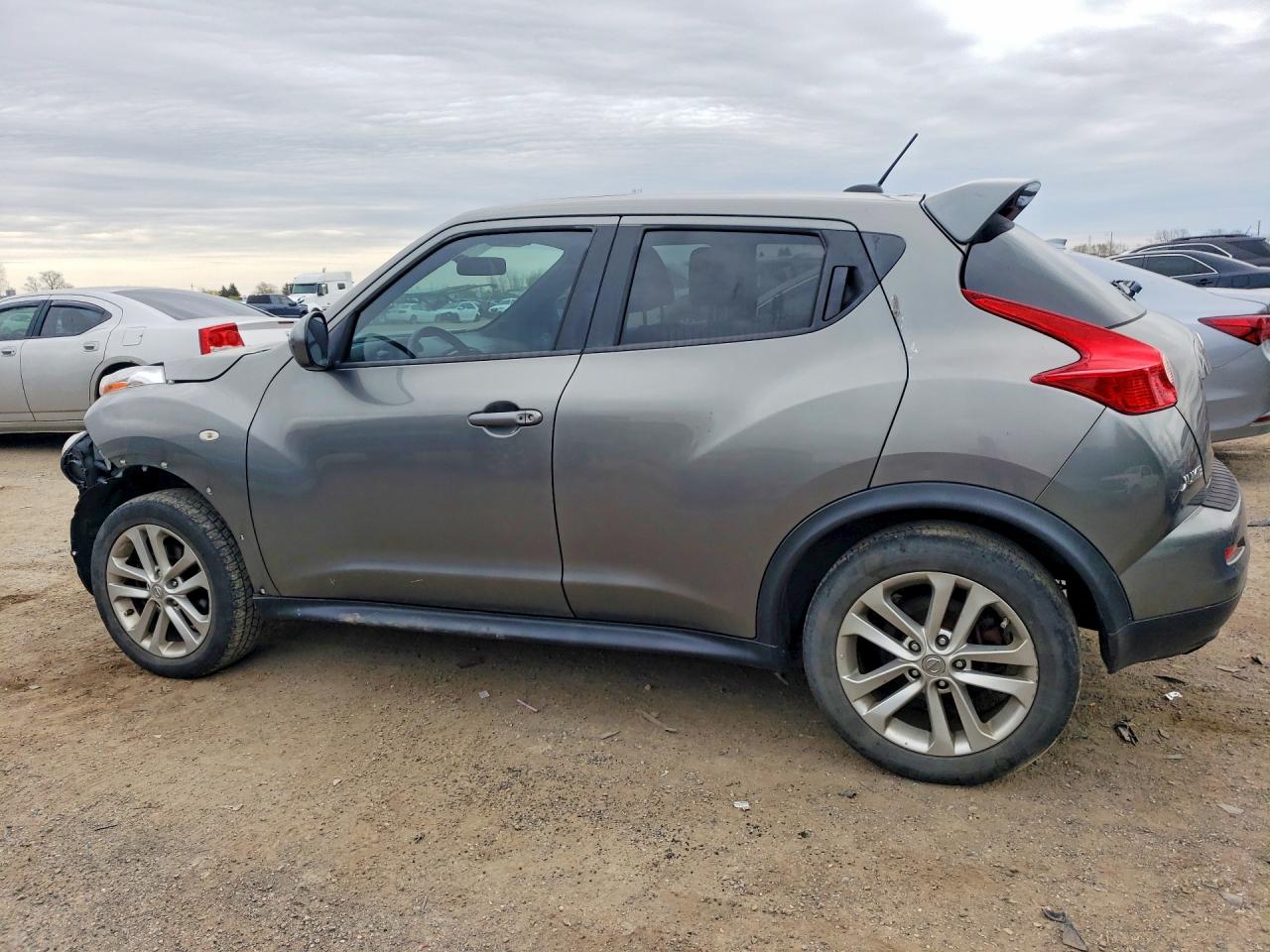 2011 Nissan Juke S Gray vin: JN8AF5MV4BT021526