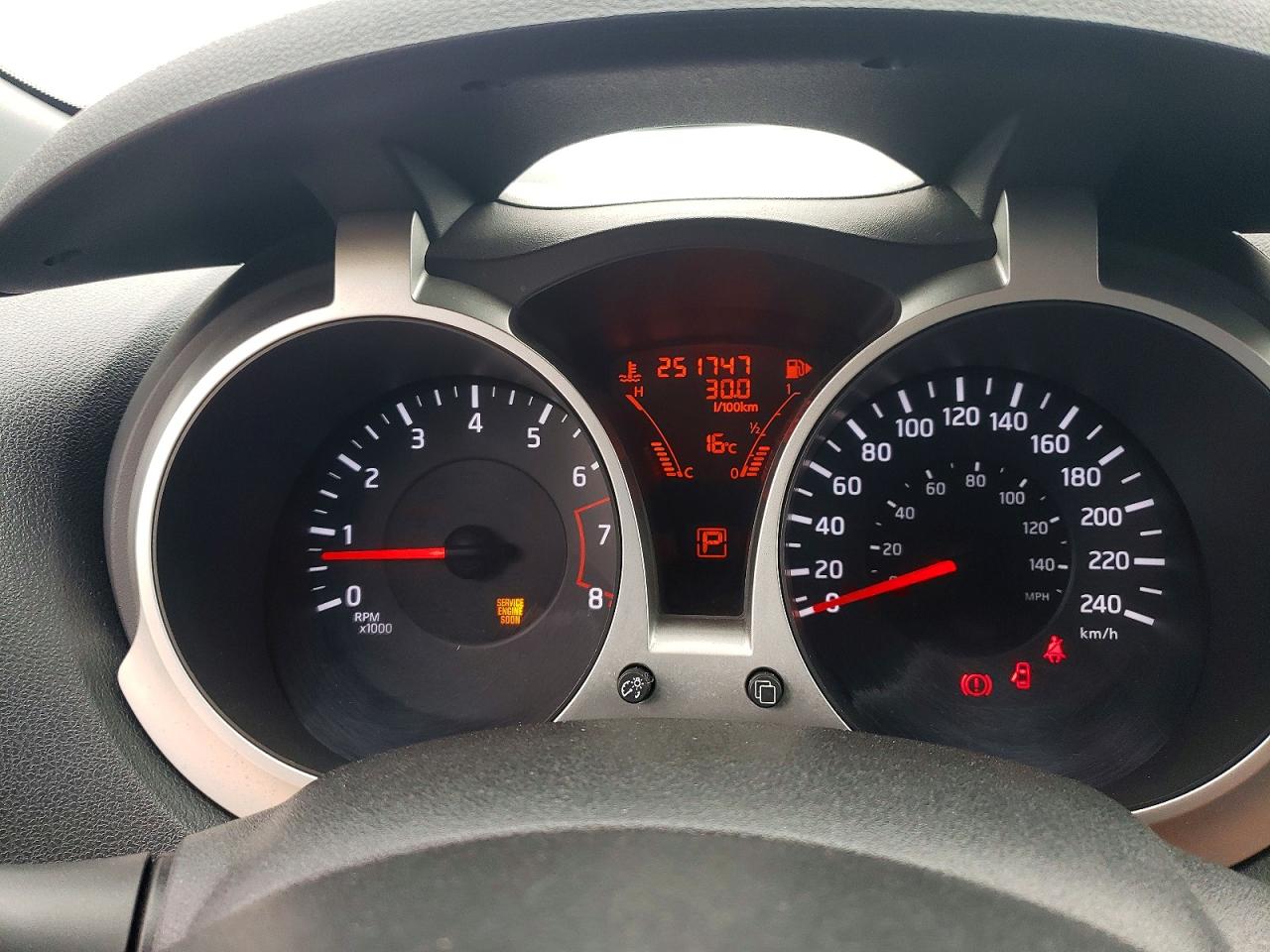 2011 Nissan Juke S Gray vin: JN8AF5MV4BT021526