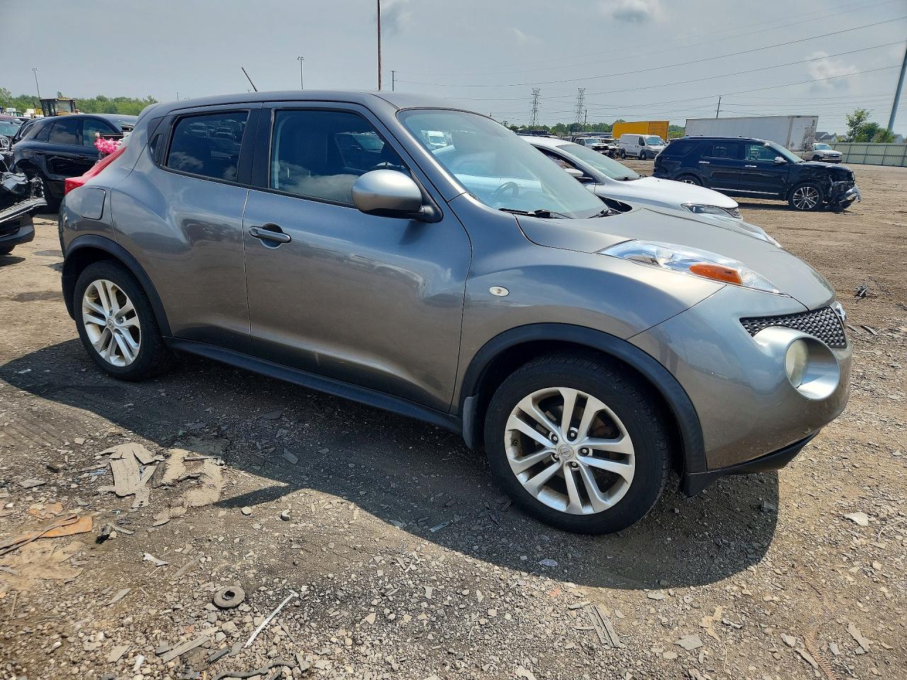 2012 Nissan Juke S Серый vin: JN8AF5MV4CT121353