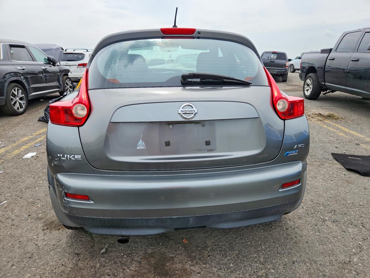 2013 Nissan Juke S/sv/sl Gray vin: JN8AF5MV4DT212527