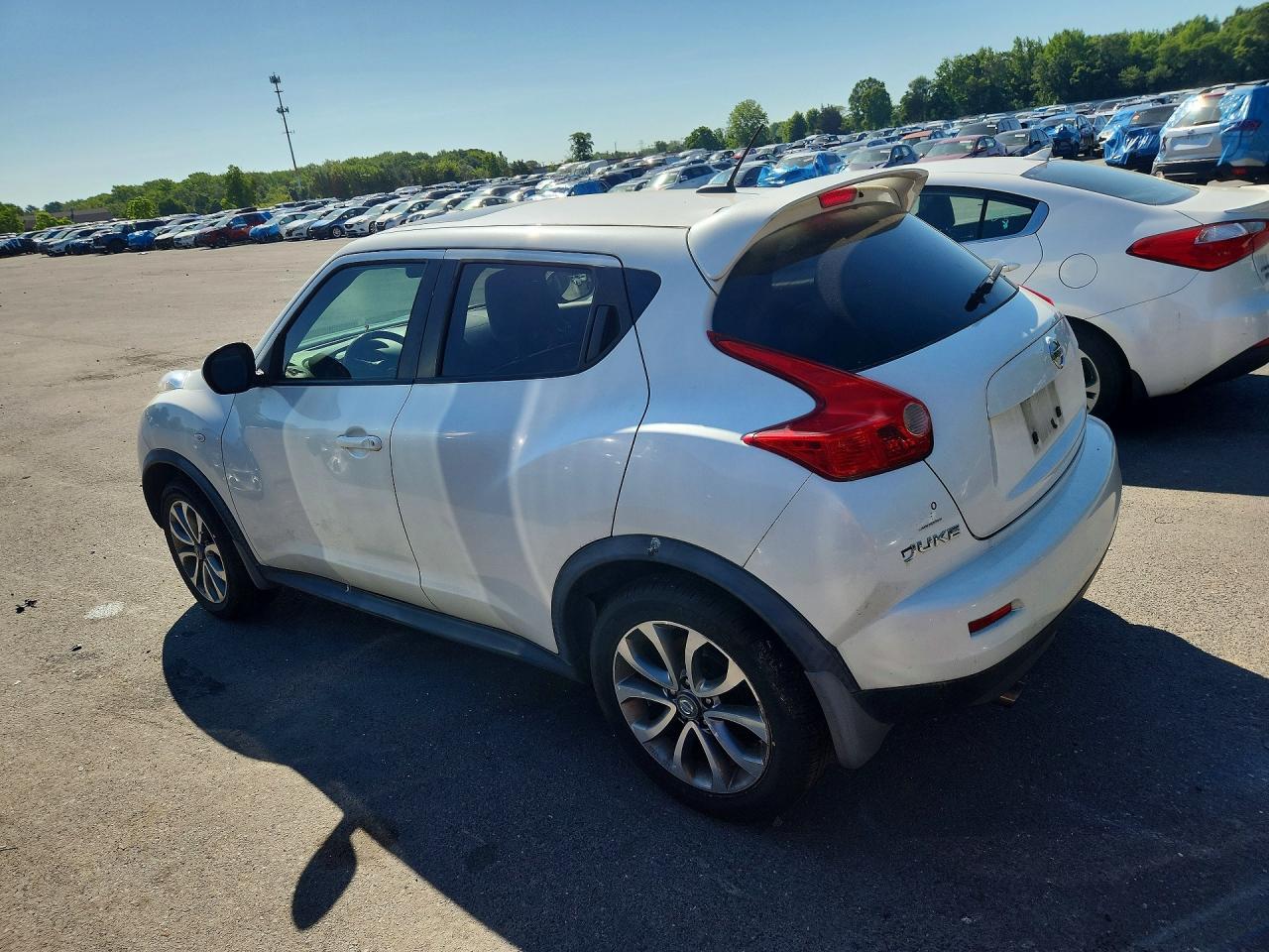 2013 Nissan Juke S White vin: JN8AF5MV4DT213435
