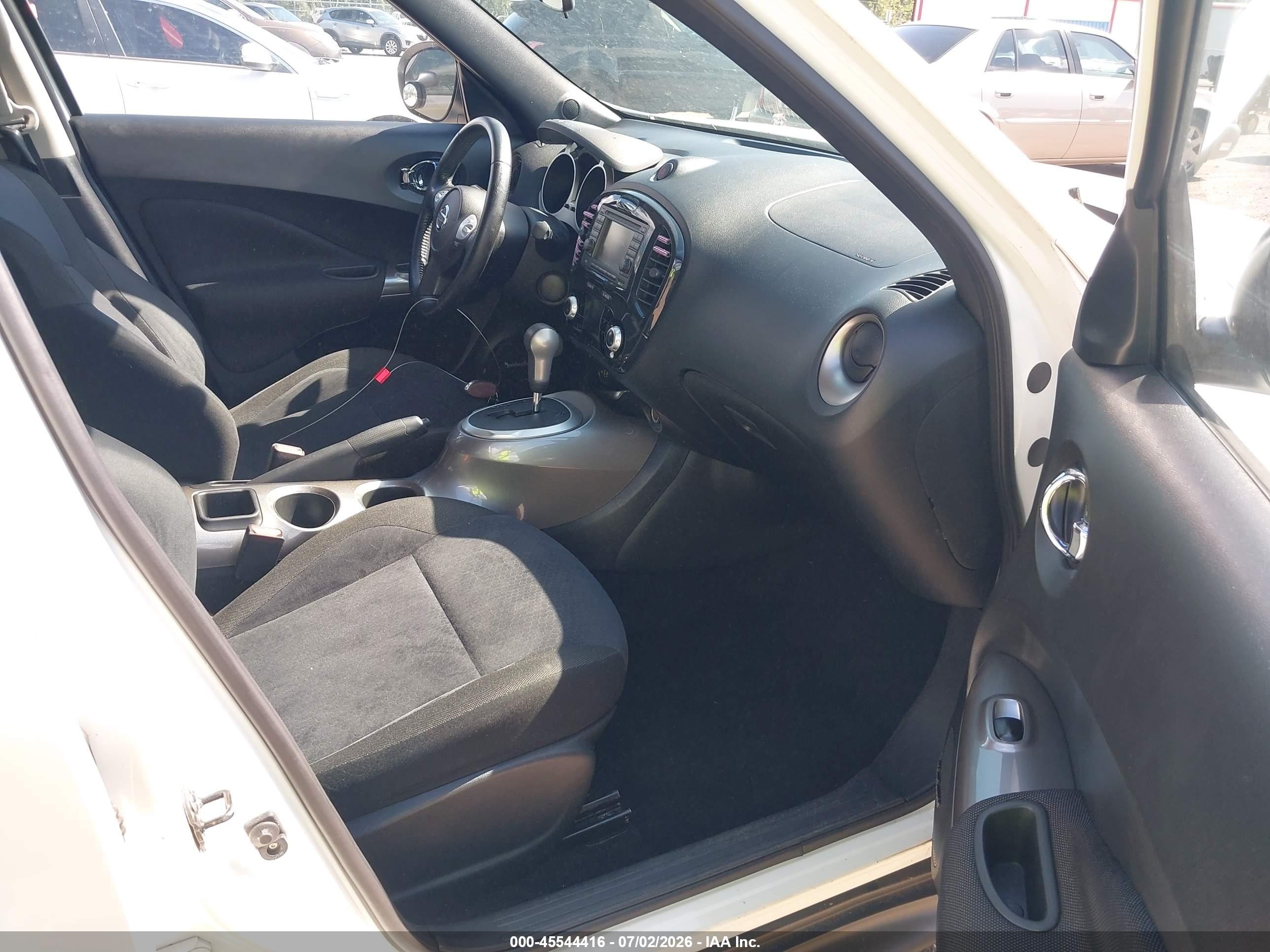 2013 Nissan Juke Sv White vin: JN8AF5MV4DT215119
