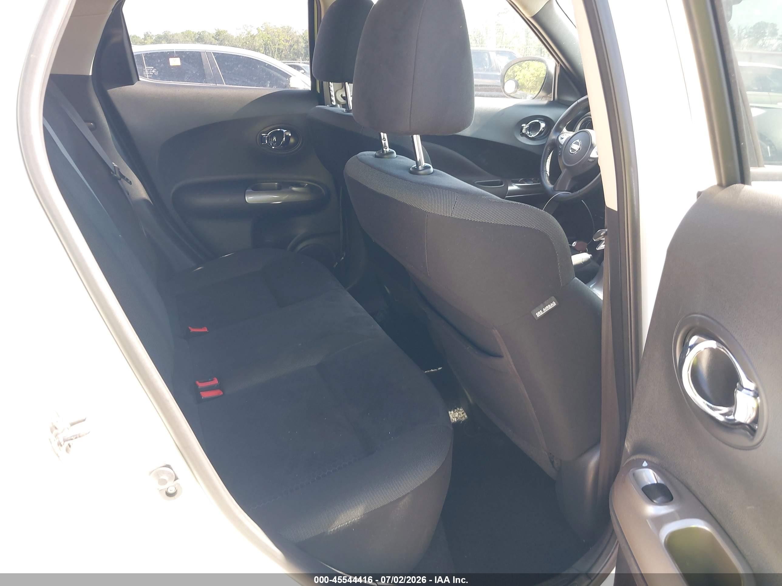 2013 Nissan Juke Sv White vin: JN8AF5MV4DT215119