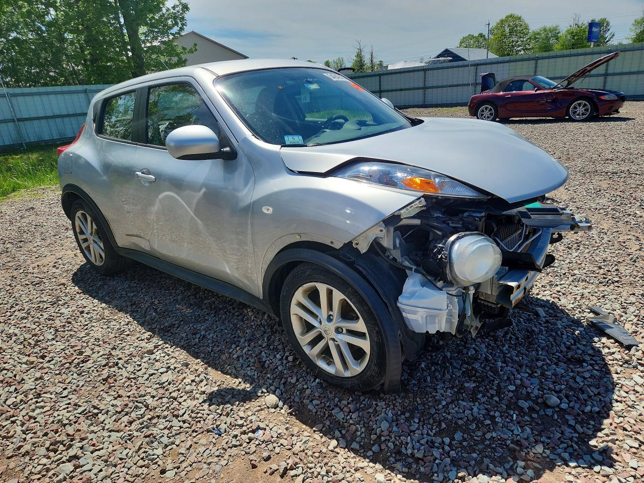 2013 Nissan Juke S Серебряный vin: JN8AF5MV4DT227965