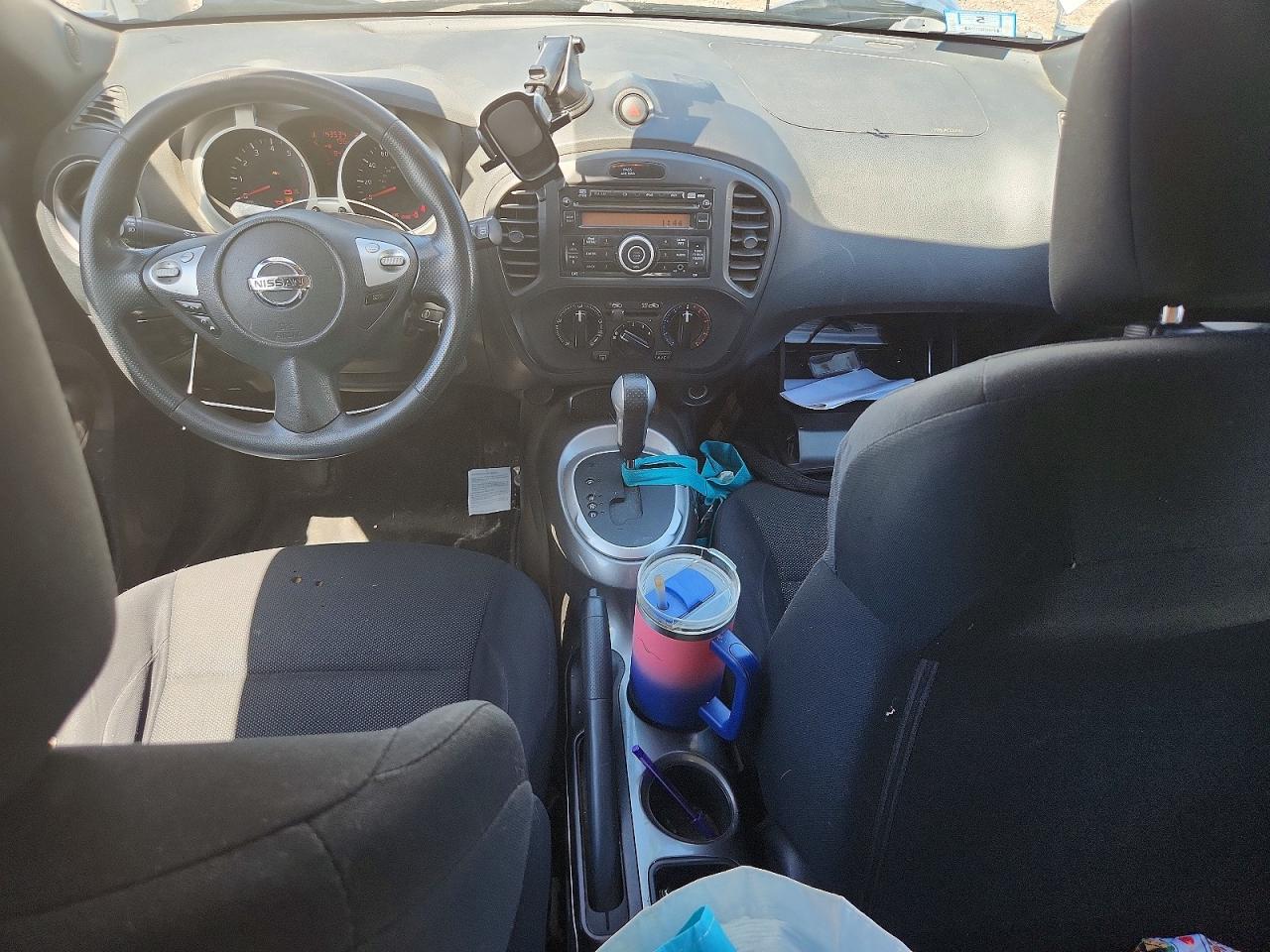 2013 Nissan Juke S Серебряный vin: JN8AF5MV4DT227965