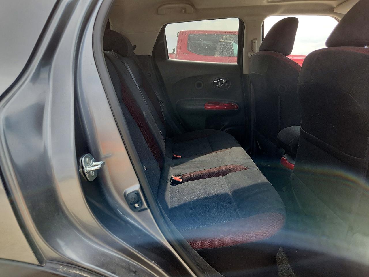 2015 Nissan Juke Sv Серый vin: JN8AF5MV4FT551212