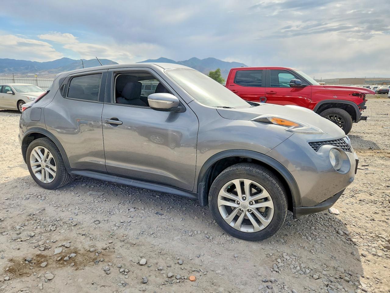 2015 Nissan Juke Sv Серый vin: JN8AF5MV4FT551212
