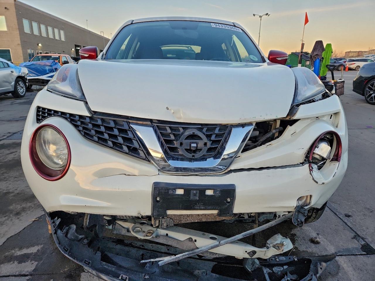 2015 Nissan Juke Sv White vin: JN8AF5MV4FT554014