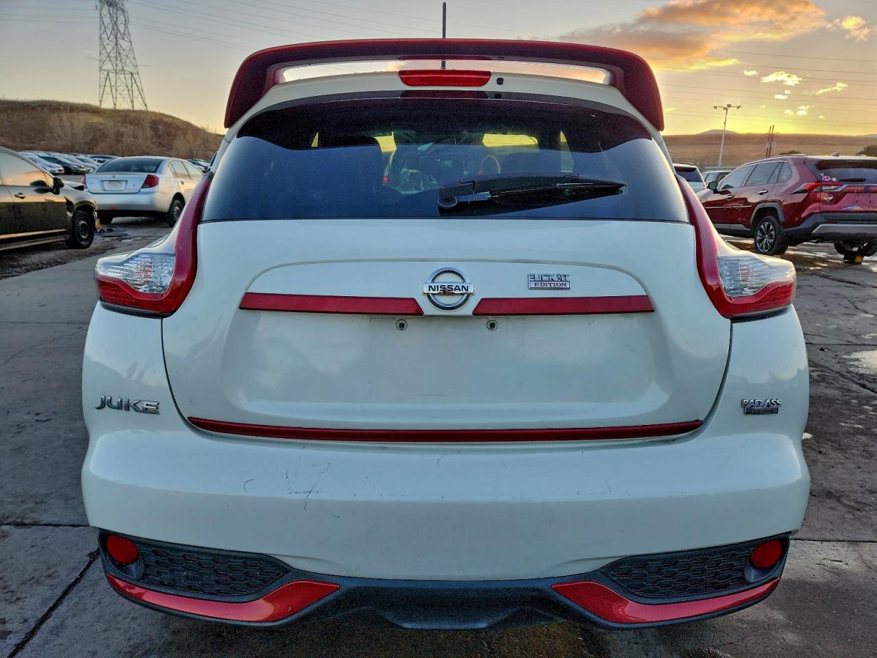 2015 Nissan Juke Sv White vin: JN8AF5MV4FT554014