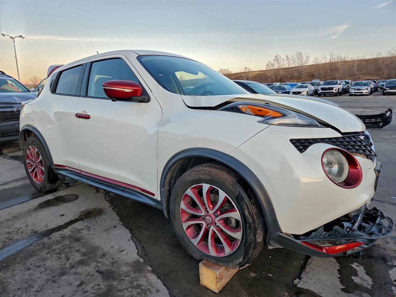 2015 Nissan Juke Sv White vin: JN8AF5MV4FT554014