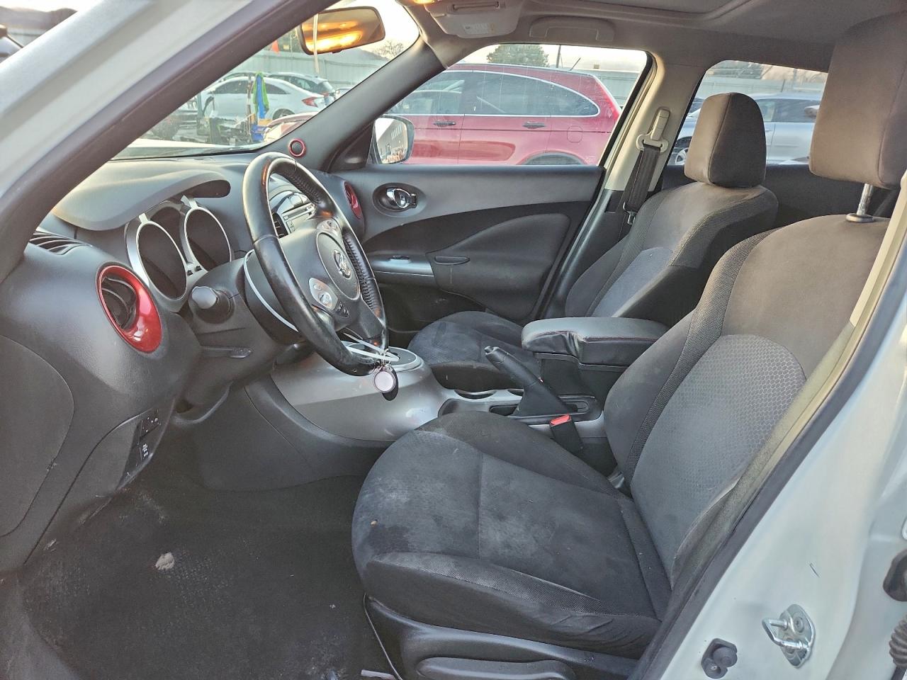 2015 Nissan Juke Sv White vin: JN8AF5MV4FT554014