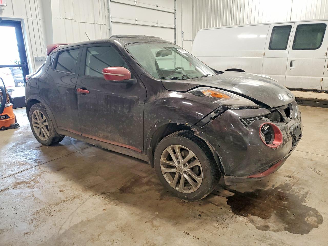 2015 Nissan Juke Sv Brown vin: JN8AF5MV4FT560606