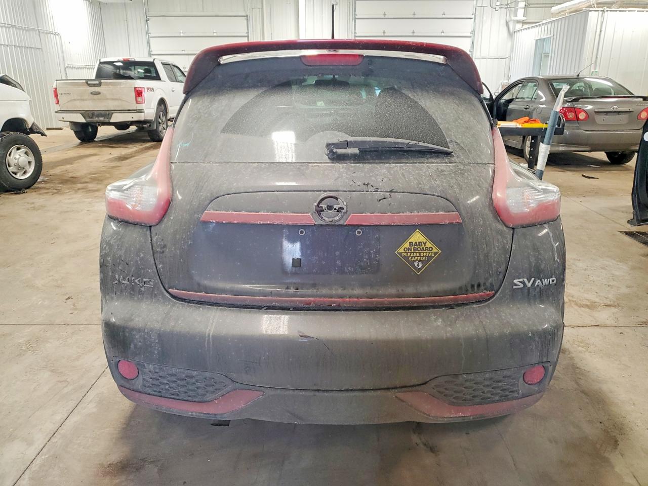 2015 Nissan Juke Sv Brown vin: JN8AF5MV4FT560606